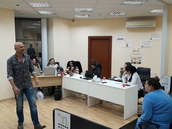 Как выбрать тренера по продажам?