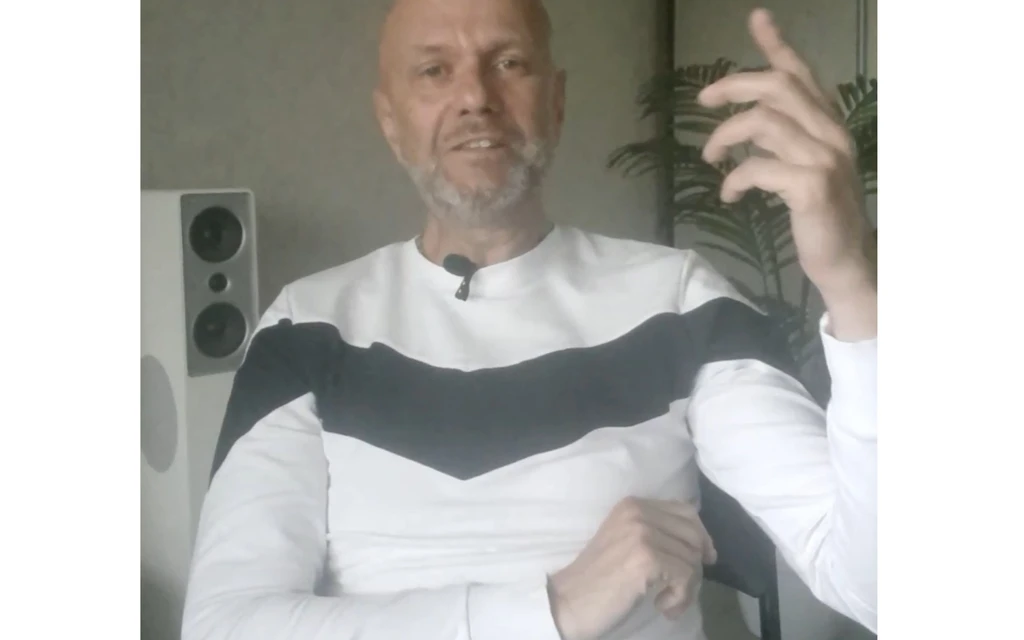 Какими словами создать благоприятную атмосферу?